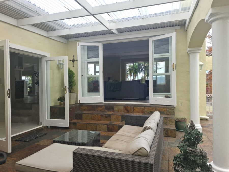 3 Bedroom Property for Sale in Costa Sarda Western Cape